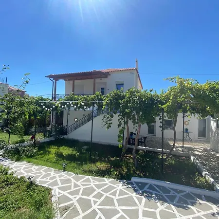 Дом отдыха Yaya House